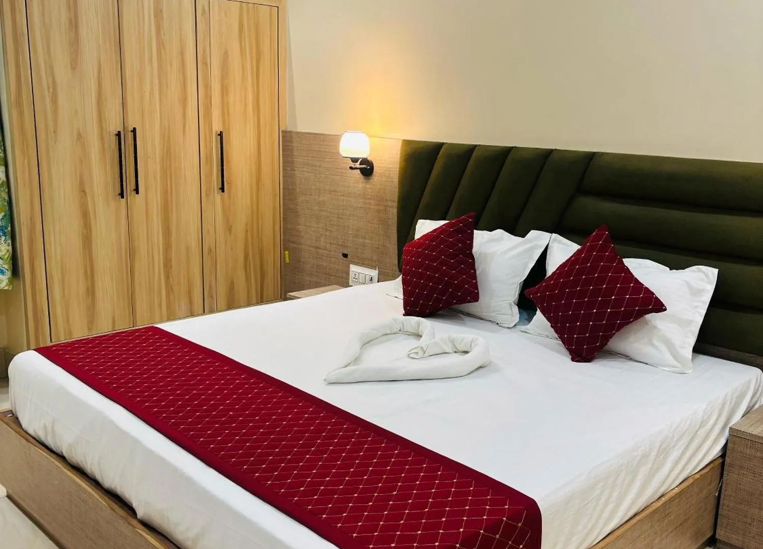 ורנאסי Hotel Mangalam